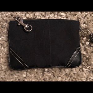 Adorable Coach Wallet/Wristlet Like New!!!